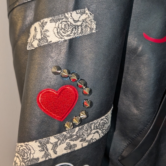 Designer Jacket - Picture 4 of 7